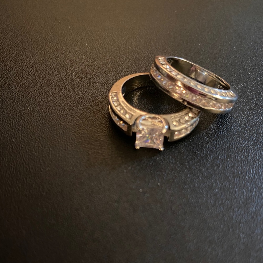 BN Stunning 2 Piece Set Silver Rings
